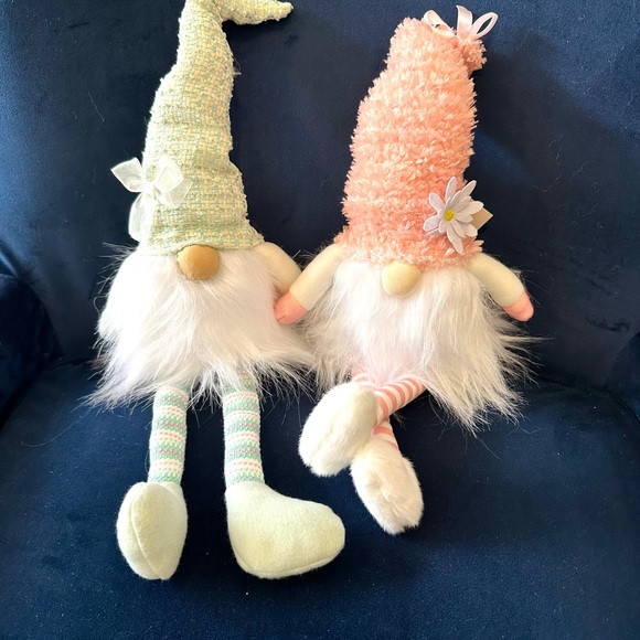 Spring Gnome Shelf Sitter Mint Green Hat Bow 16” Decor Kirkton House NWT - Picture 3 of 3